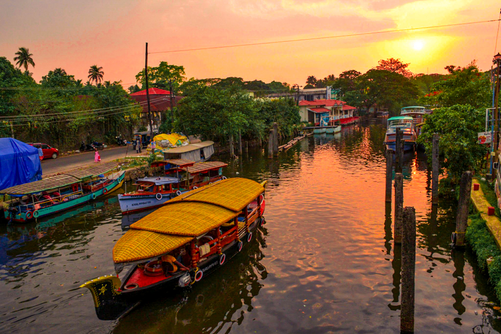 Alleppey river cruising